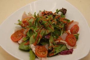 Tuna TATAKI Salad