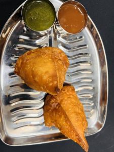 Vegetable Samosas (2 Pcs)