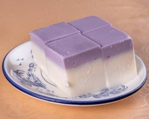 16. Coconut Cake 椰汁糕