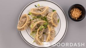 Veg Momos (steamed)