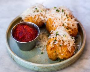 Garlic Cheese Puffs