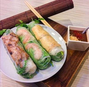 1. Salad Rolls (Goi Cuon)
