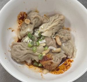 6.Szechuan-Style Dumplings (8 pcs)