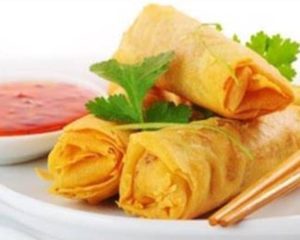 01. Spring Rolls (2 rolls)